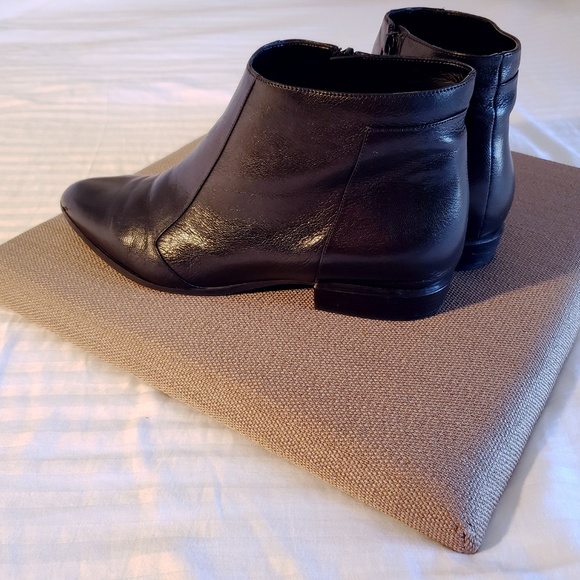 👢 Nine West Dopler Leather Boot (Pre-Owned) 👢 - Picture 4 of 8